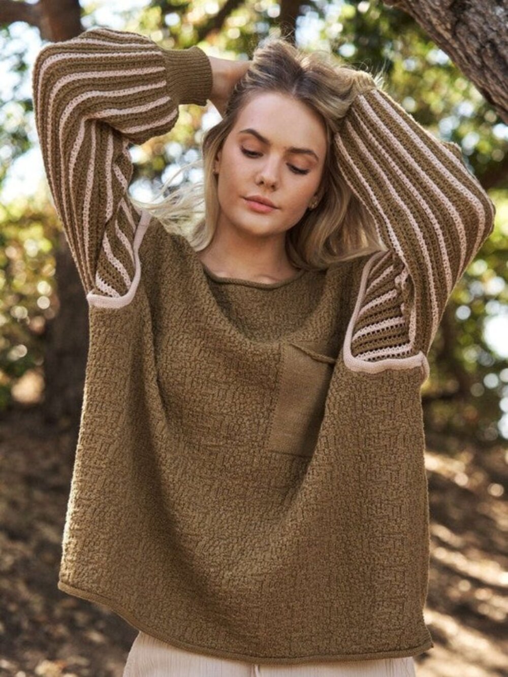 Mello Los Angeles Roll Neck Oversized Striped Sleeve Sweater Women's size L